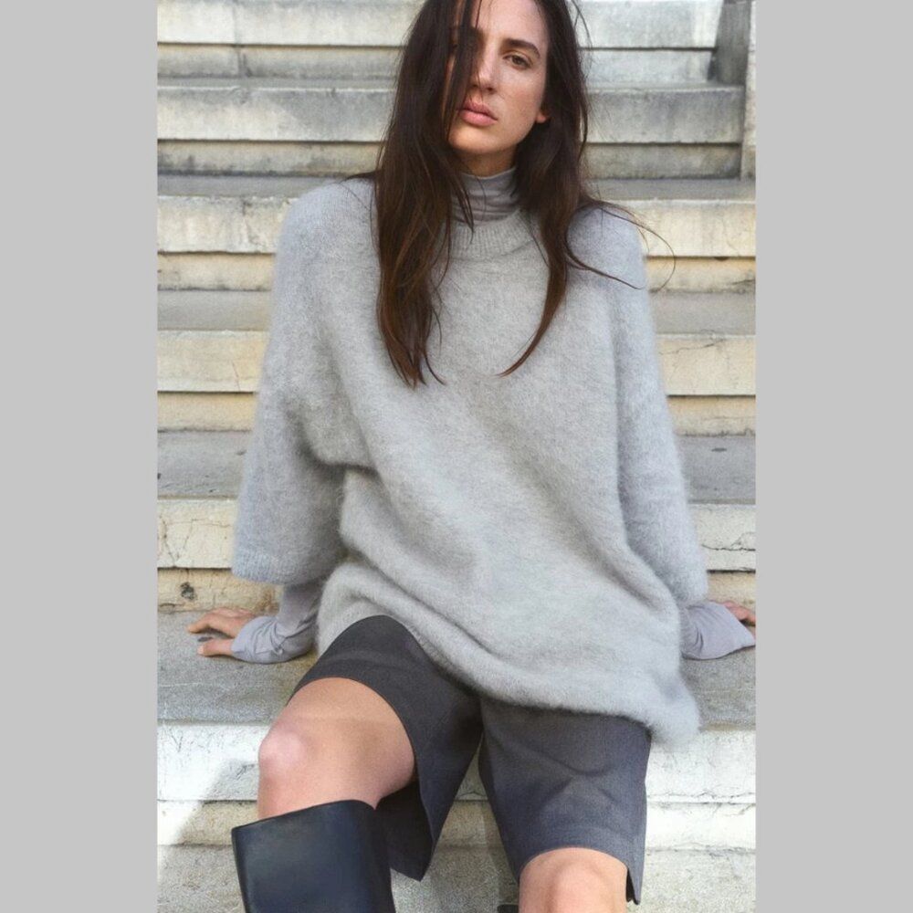 H&M Light Gray Oversized Crew Neck Sweater